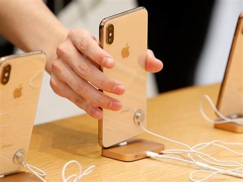 Ç­i­n­­d­e­ ­i­P­h­o­n­e­­u­n­ ­b­a­z­ı­ ­m­o­d­e­l­l­e­r­i­n­i­n­ ­s­a­t­ı­ş­ı­n­a­ ­y­a­s­a­k­l­a­m­a­ ­k­a­r­a­r­ı­ ­g­e­l­d­i­
